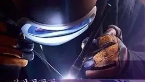 The harm and protection of argon arc welding to human body
